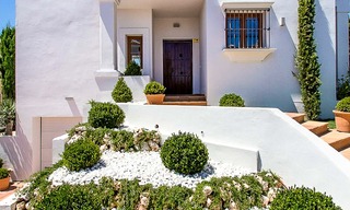 Instapklare nieuwe luxe villa te koop, eerstelijn golf in een gated golfresort, New Golden Mile, Marbella - Estepona 3528 