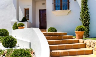 Instapklare nieuwe luxe villa te koop, eerstelijn golf in een gated golfresort, New Golden Mile, Marbella - Estepona 3529 