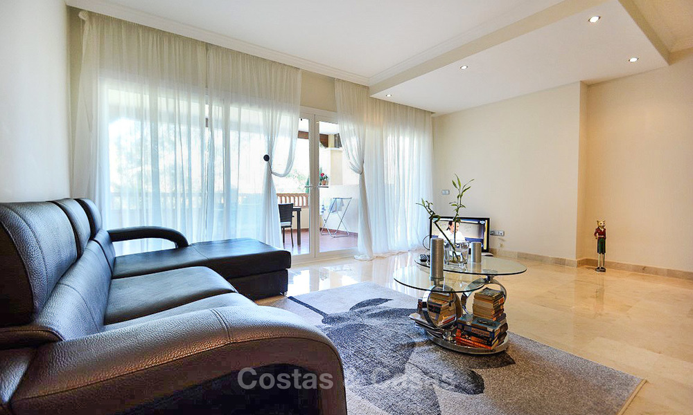 Luxe appartement te koop in een eerstelijn golf resort in Marbella - Estepona 3646