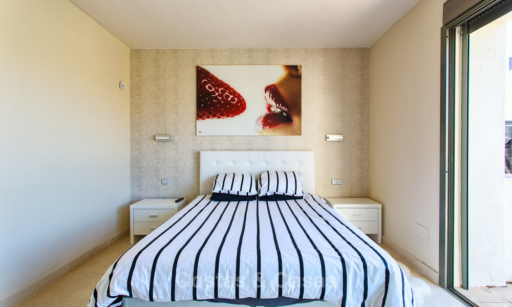Luxe, modern, ruim appartement te koop in een 5 sterren golf resort op de New Golden Mile in Benahavis - Marbella 3675