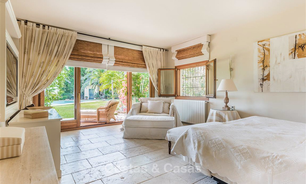 Charmante en ruime villa in Andalusische stijl te koop in El Madronal, Benahavis - Marbella 3773