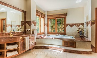 Charmante en ruime villa in Andalusische stijl te koop in El Madronal, Benahavis - Marbella 3774 