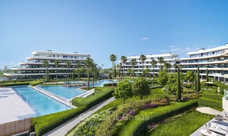 Nieuwe moderne eerstelijns strand appartementen te koop in Torremolinos, Costa del Sol. Opgeleverd. Laatste units. 3721 