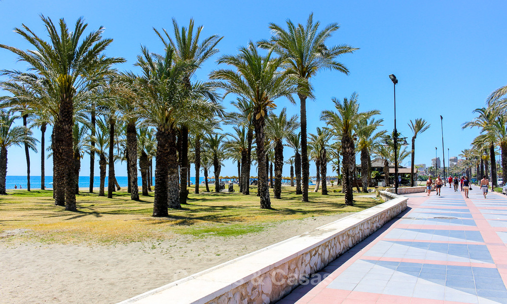 Nieuwe moderne eerstelijns strand appartementen te koop in Torremolinos, Costa del Sol. Opgeleverd. Laatste unit. 4195