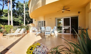 Charmant, ruim, op het Zuiden gericht luxe appartement te koop in een begeerde golf-urbanisatie, Elviria - Marbella 4102 