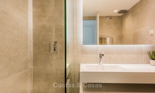 Eerstelijn golf ruim gemoderniseerd luxe penthouse te koop in Nueva Andalucia - Marbella 4013 