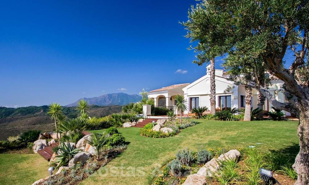 Exclusieve villa te koop, met zeezicht, in een gated resort in Marbella - Benahavis 22354