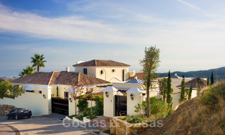 Exclusieve villa te koop, met zeezicht, in een gated resort in Marbella - Benahavis 22361 