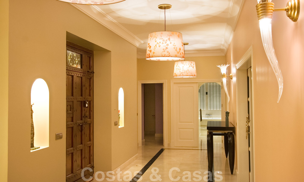Exclusieve villa te koop, met zeezicht, in een gated resort in Marbella - Benahavis 22365