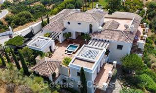 Exclusieve villa te koop, met zeezicht, in een gated resort in Marbella - Benahavis 22385 