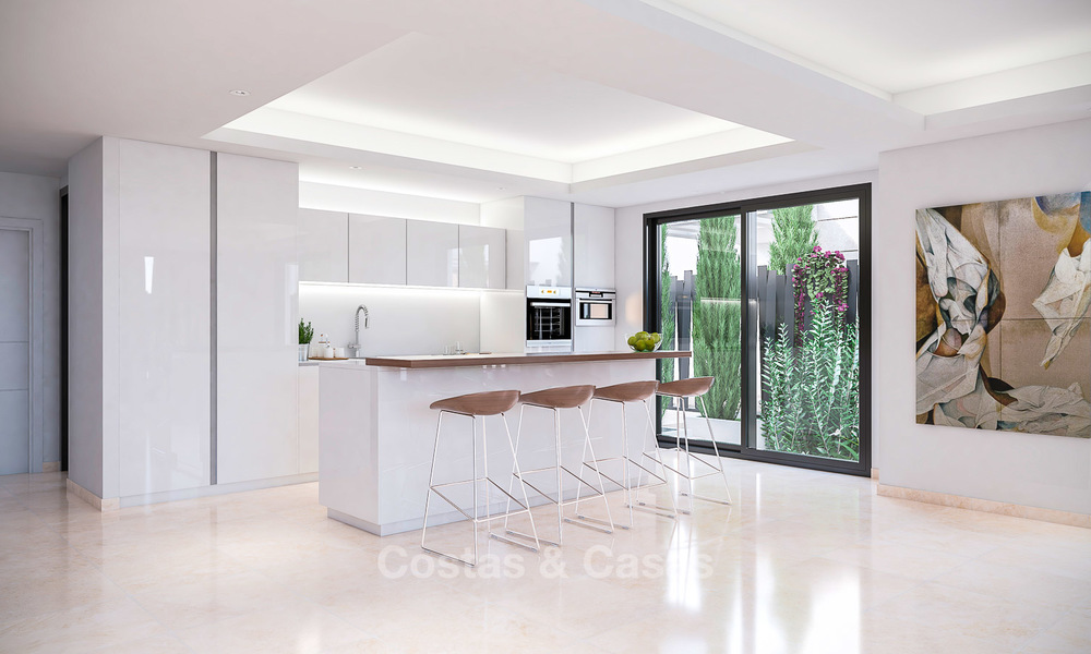7 nieuwe modern-eigentijdse villa's te koop in een exclusieve urbanisatie, aan de Golden Mile, Marbella 4850