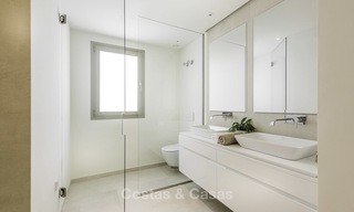 Luxe appartementen te koop in een exclusief complex in Nueva Andalucia - Marbella met panoramisch uitzicht over de golf en zee 12459 