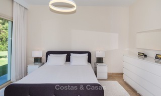 Moderne villa te koop nabij het strand en golf in Marbella - Estepona 4294 