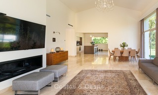 Moderne villa te koop nabij het strand en golf in Marbella - Estepona 4298 