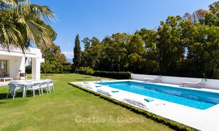 Moderne villa te koop nabij het strand en golf in Marbella - Estepona 4308 