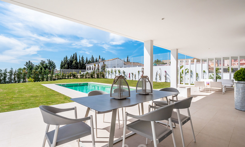 Prachtige modern-eigentijdse villa's te koop in een nieuw boetiekproject tussen Estepona en Marbella 19704