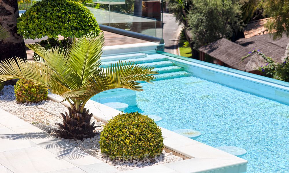 Zeer exclusieve en majestueuze moderne design villa met een prachtig uitzicht op zee te koop, Golden Mile, Marbella 4521