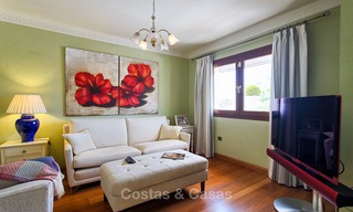 High-end klassieke stijl luxe villa met uitzicht op zee te koop op de Golden Mile, Marbella 4606 