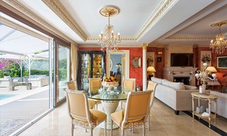 High-end klassieke stijl luxe villa met uitzicht op zee te koop op de Golden Mile, Marbella 4620 