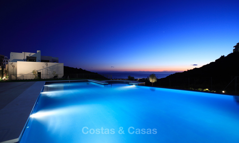 Moderne Luxe appartementen te koop in Marbella met spectaculair zeezicht 16215