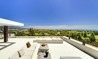 Spectaculaire moderne luxe villa met panoramisch zeezicht te koop, frontline golf, Benahavis - Marbella 4759 