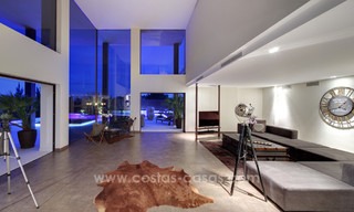 Spectaculaire moderne luxe villa met panoramisch zeezicht te koop, frontline golf, Benahavis - Marbella 4761 