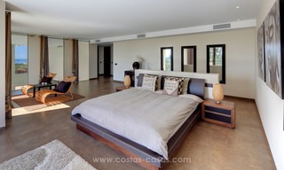 Spectaculaire moderne luxe villa met panoramisch zeezicht te koop, frontline golf, Benahavis - Marbella 4772 