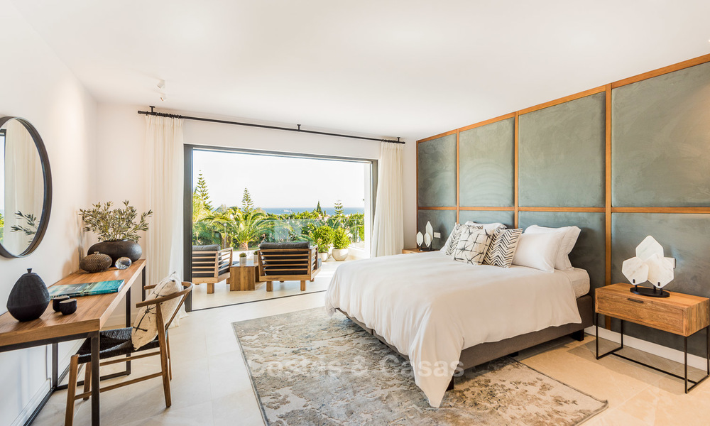 Gerenoveerde luxe villa in Andalusische stijl met zeezicht te koop, dichtbij strand, Elviria, Oost Marbella 4806