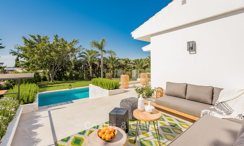 Gerenoveerde luxe villa in Andalusische stijl met zeezicht te koop, dichtbij strand, Elviria, Oost Marbella 4833