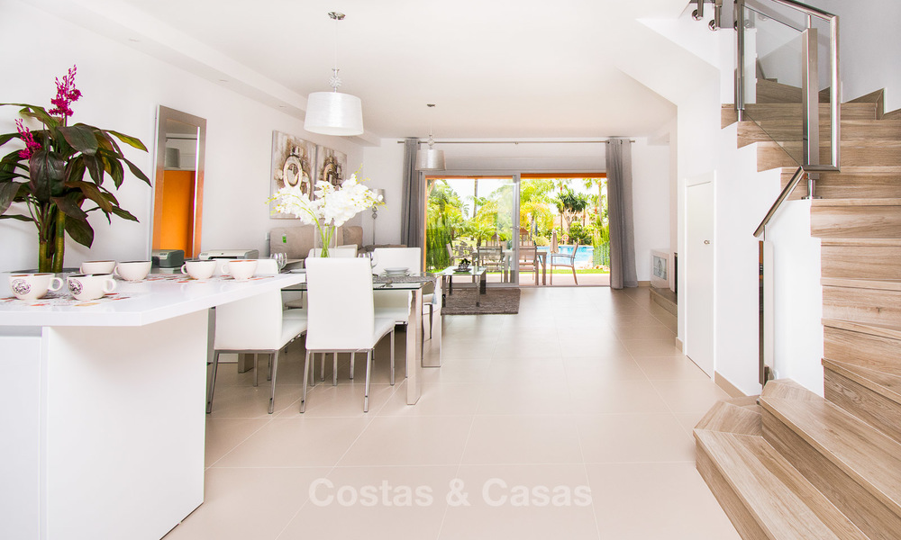 Stijlvol gerenoveerde schakelvilla´s te koop, Andalusische stijl, met uitzicht op zee, instapklaar, Benahavis, Marbella 5939