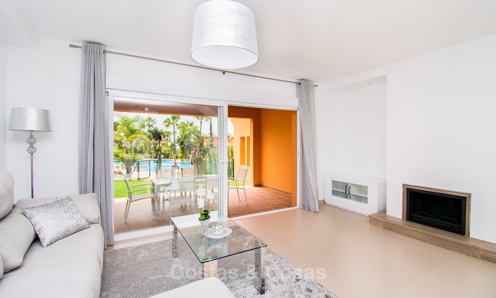 Stijlvol gerenoveerde schakelvilla´s te koop, Andalusische stijl, met uitzicht op zee, instapklaar, Benahavis, Marbella 5942