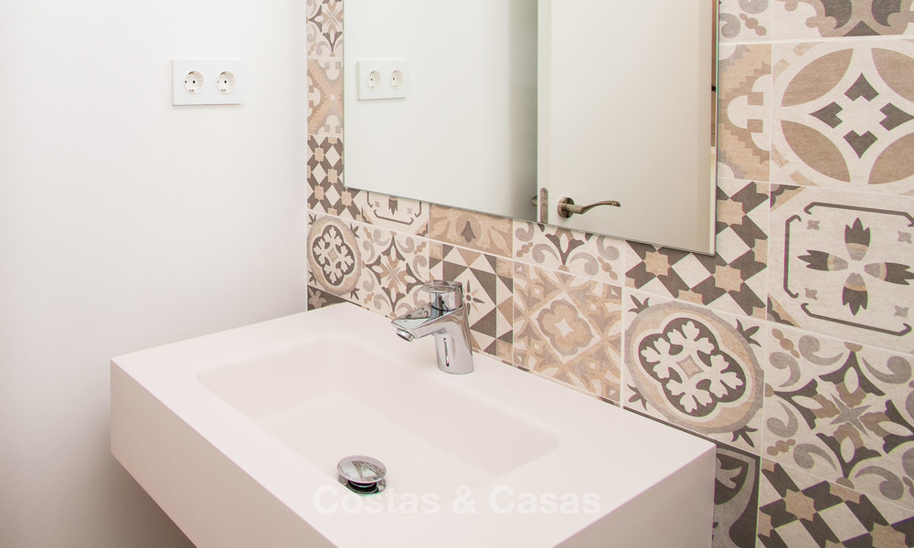 Stijlvol gerenoveerde schakelvilla´s te koop, Andalusische stijl, met uitzicht op zee, instapklaar, Benahavis, Marbella 5947