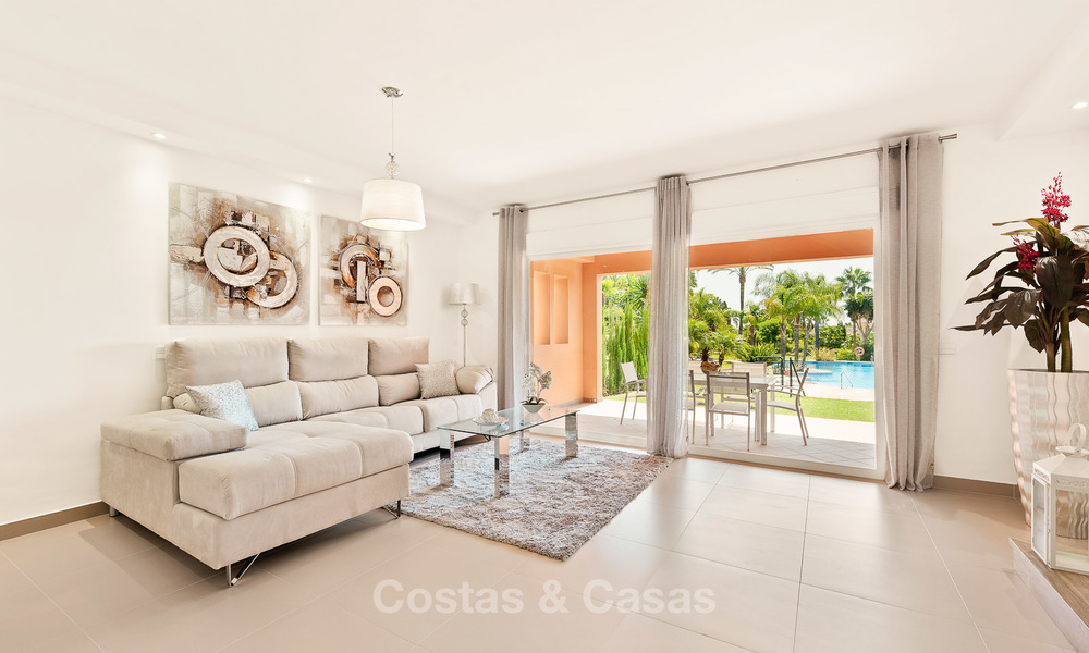 Stijlvol gerenoveerde schakelvilla´s te koop, Andalusische stijl, met uitzicht op zee, instapklaar, Benahavis, Marbella 6145