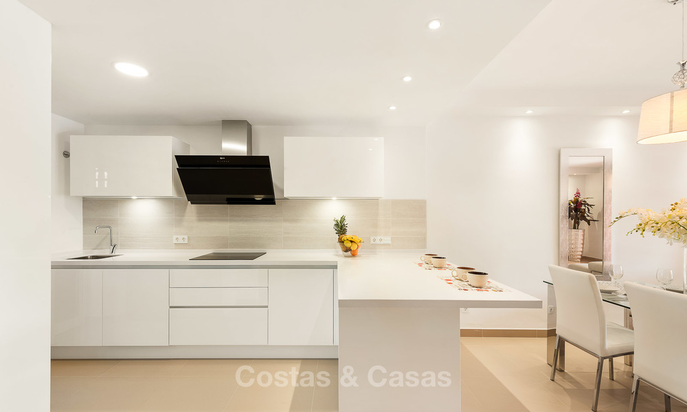 Stijlvol gerenoveerde schakelvilla´s te koop, Andalusische stijl, met uitzicht op zee, instapklaar, Benahavis, Marbella 6144