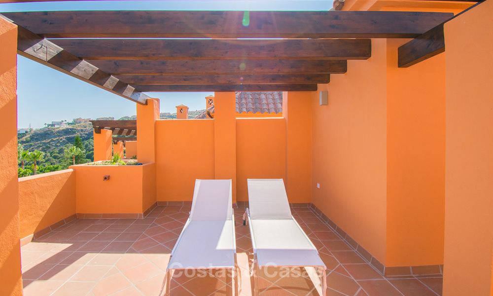 Stijlvol gerenoveerde schakelvilla´s te koop, Andalusische stijl, met uitzicht op zee, instapklaar, Benahavis, Marbella 5967