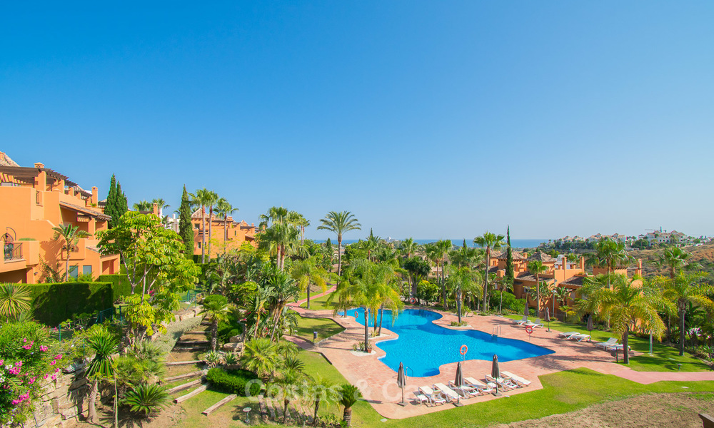 Stijlvol gerenoveerde schakelvilla´s te koop, Andalusische stijl, met uitzicht op zee, instapklaar, Benahavis, Marbella 5971