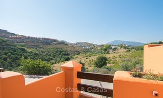 Stijlvol gerenoveerde schakelvilla´s te koop, Andalusische stijl, met uitzicht op zee, instapklaar, Benahavis, Marbella 5973 