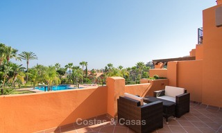 Stijlvol gerenoveerde schakelvilla´s te koop, Andalusische stijl, met uitzicht op zee, instapklaar, Benahavis, Marbella 5976 