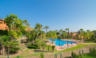 Stijlvol gerenoveerde schakelvilla´s te koop, Andalusische stijl, met uitzicht op zee, instapklaar, Benahavis, Marbella 5977 