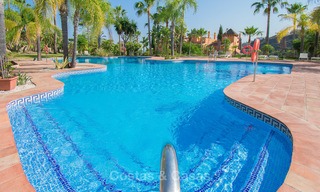 Stijlvol gerenoveerde schakelvilla´s te koop, Andalusische stijl, met uitzicht op zee, instapklaar, Benahavis, Marbella 5983 