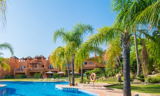 Stijlvol gerenoveerde schakelvilla´s te koop, Andalusische stijl, met uitzicht op zee, instapklaar, Benahavis, Marbella 5988 