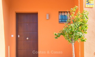 Stijlvol gerenoveerde schakelvilla´s te koop, Andalusische stijl, met uitzicht op zee, instapklaar, Benahavis, Marbella 5993 