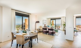 Nieuwe luxe appartementen in Andalusische stijl te koop, prachtig uitzicht op zee, Benahavis - Marbella 5085 