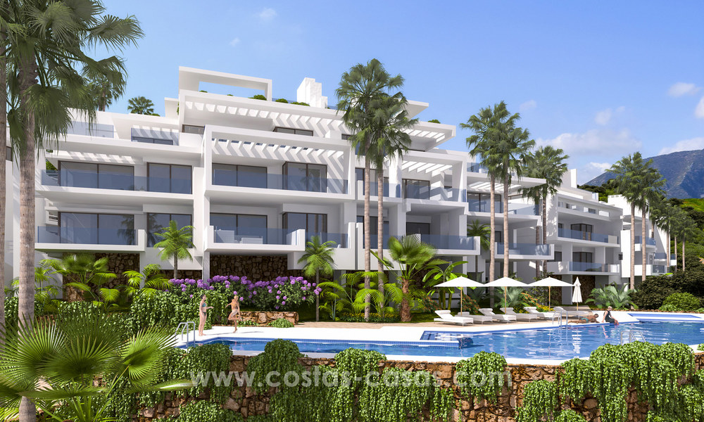 Moderne luxe appartementen te koop met onbelemmerd zeezicht, op korte rijafstand van het centrum van Marbella. 4874
