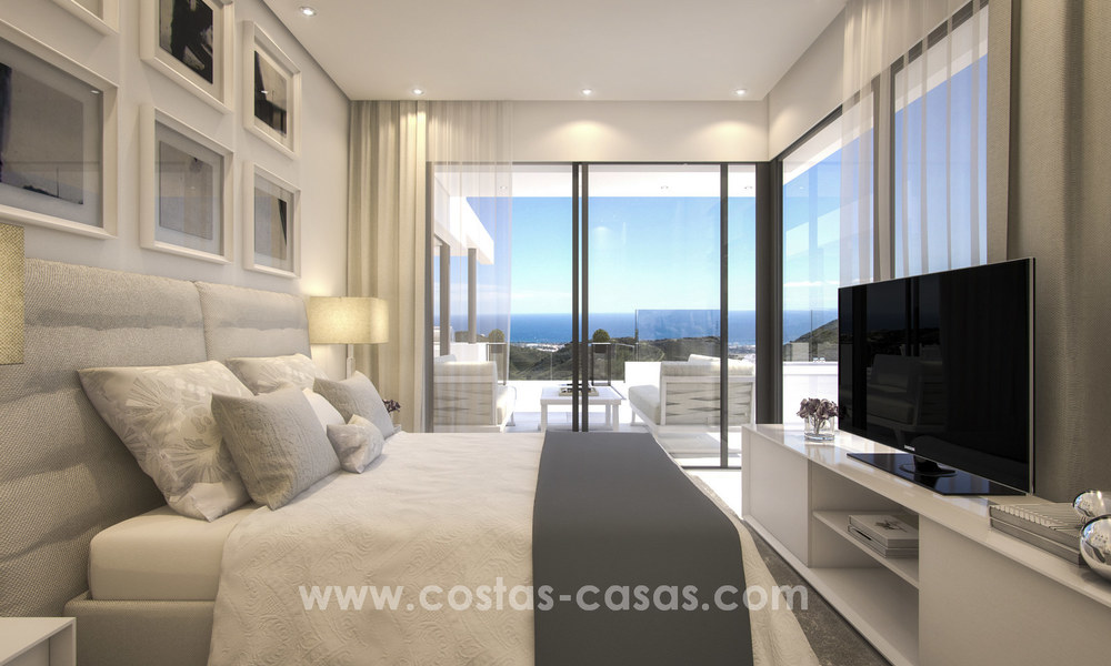 Moderne hedendaagse luxe appartementen met adembenemend zeezicht te koop, op korte rijafstand van het centrum van Marbella. 4890
