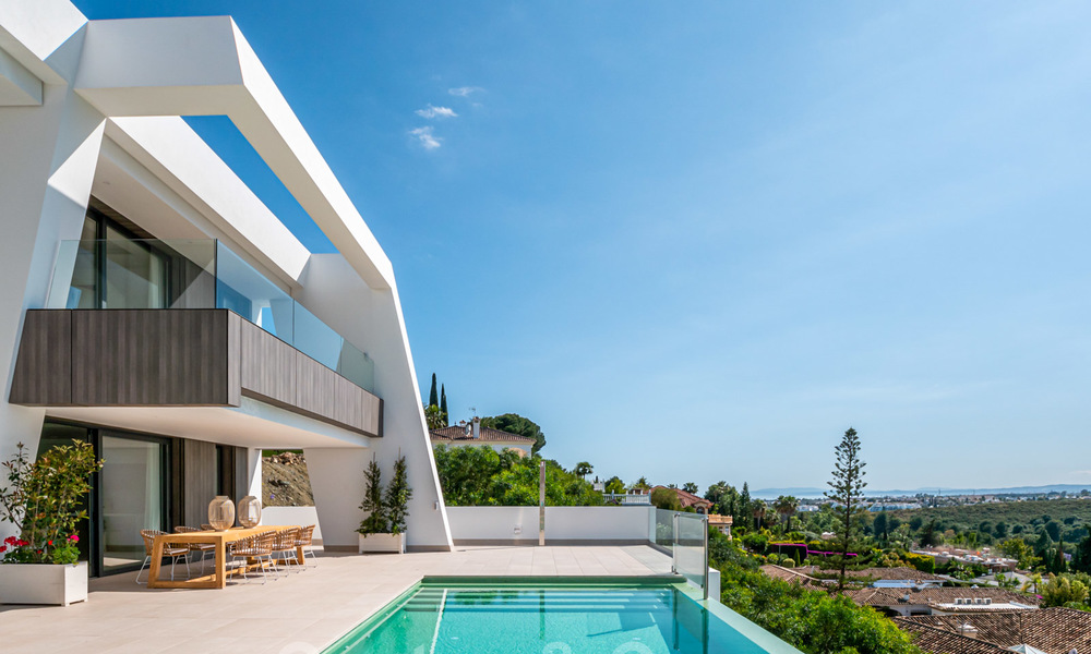 Exclusieve moderne luxe villa's te koop, New Golden Mile, tussen Marbella en Estepona 25343