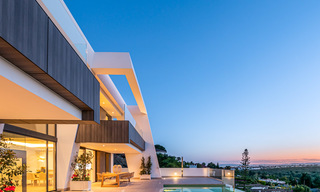 Exclusieve moderne luxe villa's te koop, New Golden Mile, tussen Marbella en Estepona 25375 
