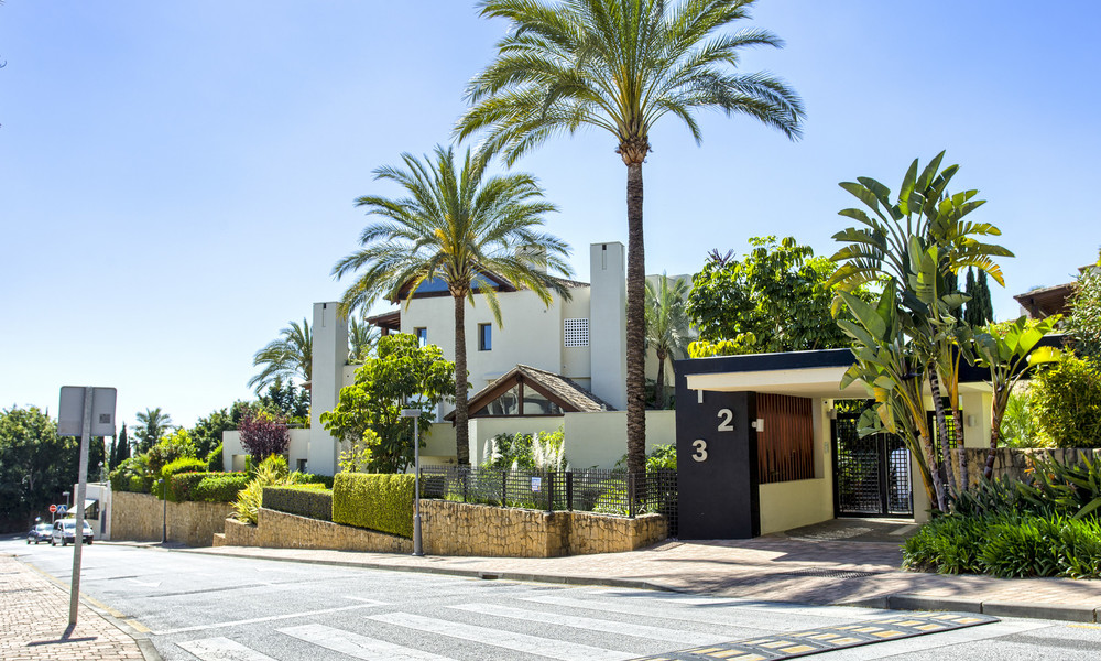 Ruim en elegant modern luxe appartement te koop, Golden Mile, Marbella 5228