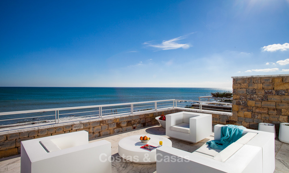 Gerenoveerde eerstelijns strand appartementen te koop, Instapklaar, Casares, Costa del Sol 5350