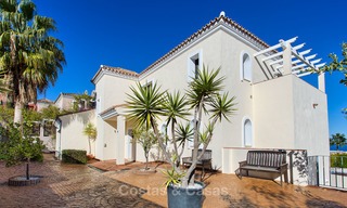 Ruime en aantrekkelijke gerenoveerde villa met zeezicht te koop, La Duquesa, Manilva, Costa del Sol 5559 